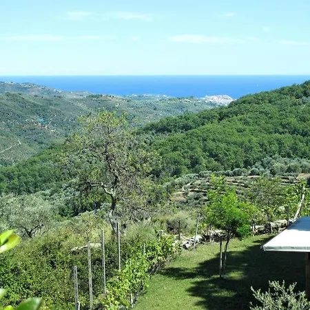 Sleeps 30 Pool Air Con Holiday home