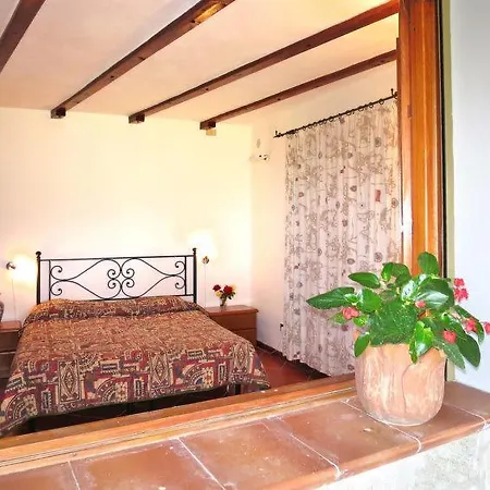 Sleeps 30 Pool Air Con Holiday home *