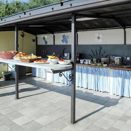 Sleeps 30 Pool Air Con *