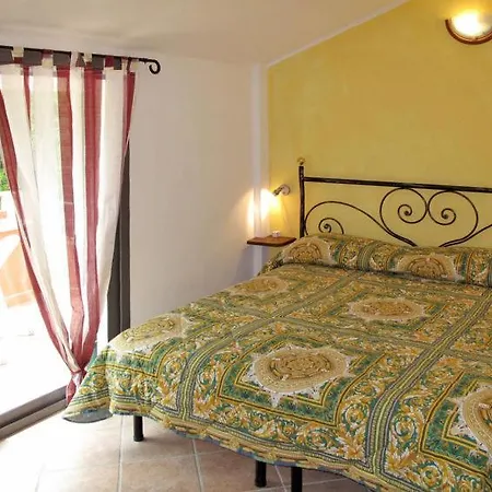 Holiday home Sleeps 30 Pool Air Con *