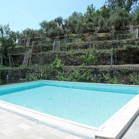Sleeps 30 Pool Air Con Valloria Marittima