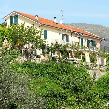 Sleeps 30 Pool Air Con Valloria Marittima