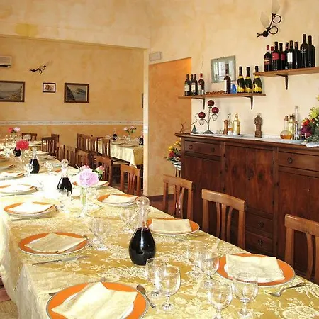 Sleeps 30 Pool Air Con * Valloria Marittima